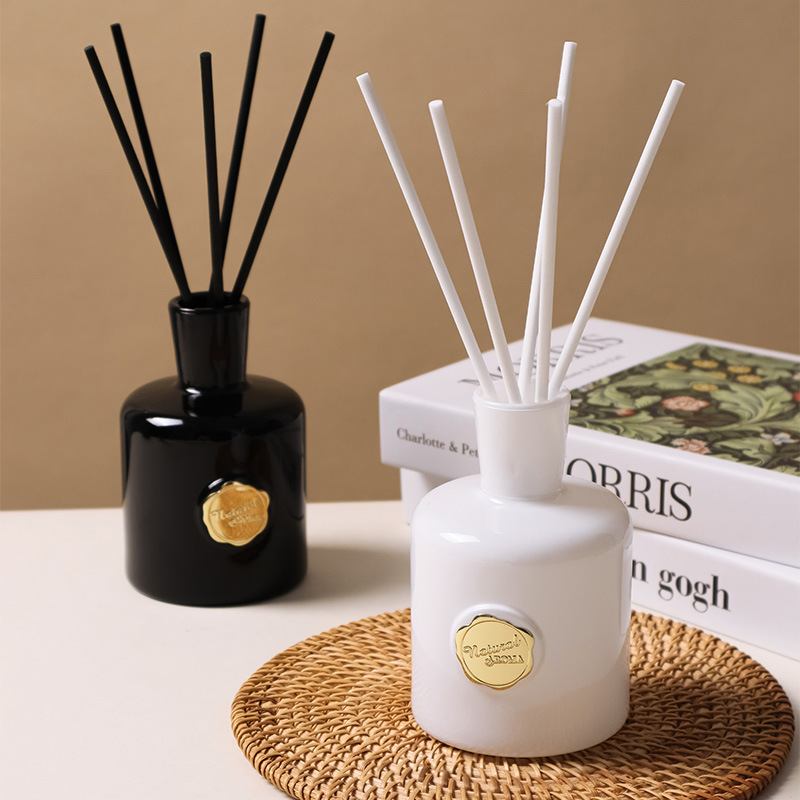 Home Fragrance Set - 200 ml flammenloses Reed-Diffusor-Aromatherapie-Set für den
